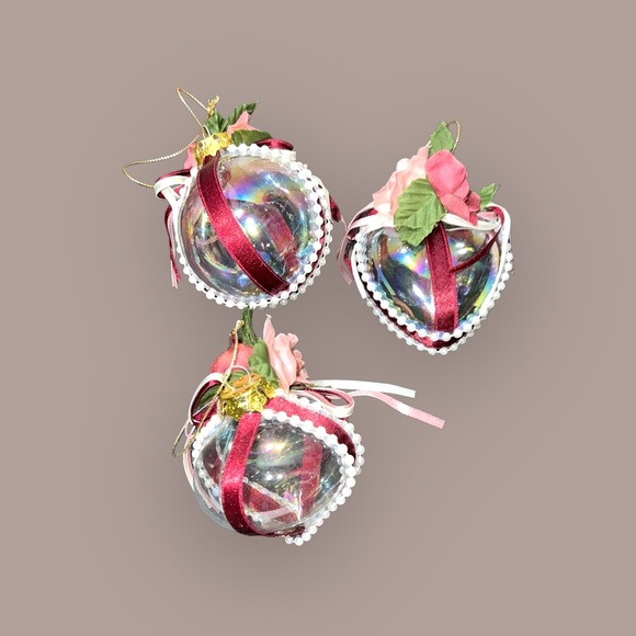 House Of Lloyd Christmas Victorian Romance Ornaments - Picture 8 of 10